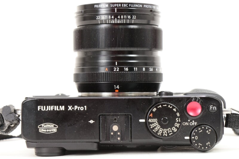 FUJIFILM（富士フィルム）ミラーレス一眼カメラ X-Pro1 / FUJINON XF 14mm F2.8 Rの画像1