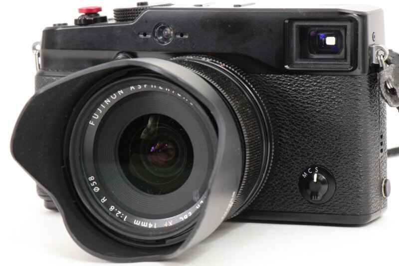 FUJIFILM（富士フィルム）ミラーレス一眼カメラ X-Pro1 / FUJINON XF 14mm F2.8 Rの画像1