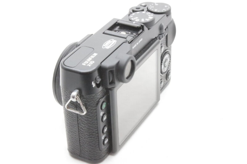 FUJIFILM（富士フィルム）X10 コンパクトデジタルカメラ フジノンレンズ 2/3型EXR CMOSセンサー搭載の画像1