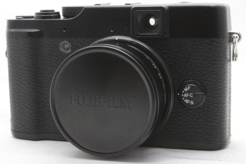 FUJIFILM（富士フィルム）X10 コンパクトデジタルカメラ フジノンレンズ 2/3型EXR CMOSセンサー搭載の画像1