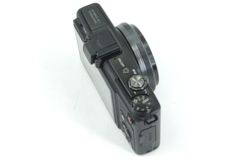 OLYMPUS（オリンパス）コンパクトデジタルカメラ XZ-1 / i.ZUIKO DIGITALレンズの画像1