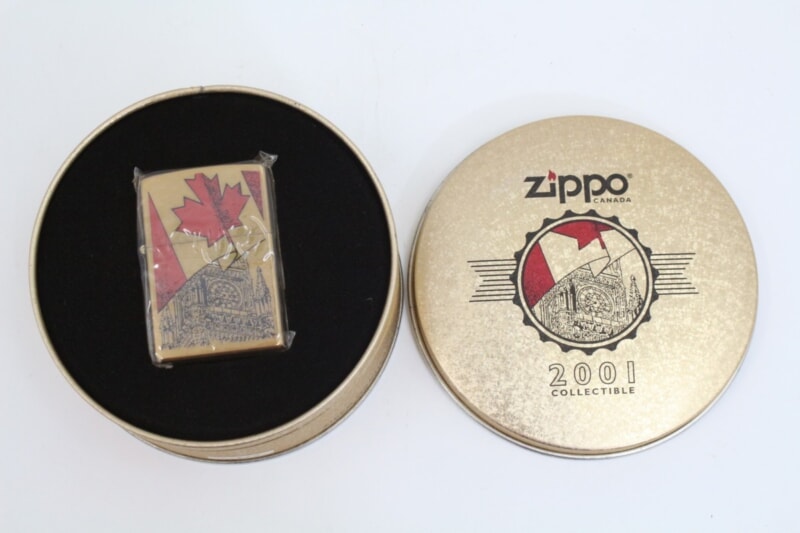 Zippo ジッポ Zippo CANADA 2001 COLLECTIBLE