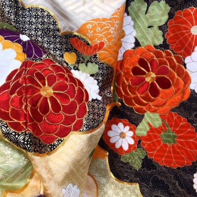 成人式 振袖 着物 花柄 菊柄 高級 正絹の買取り品の画像