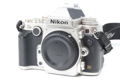 Nikon  DF ボディ シルバー デジタル一眼レフカメラ 元箱付き ニコン