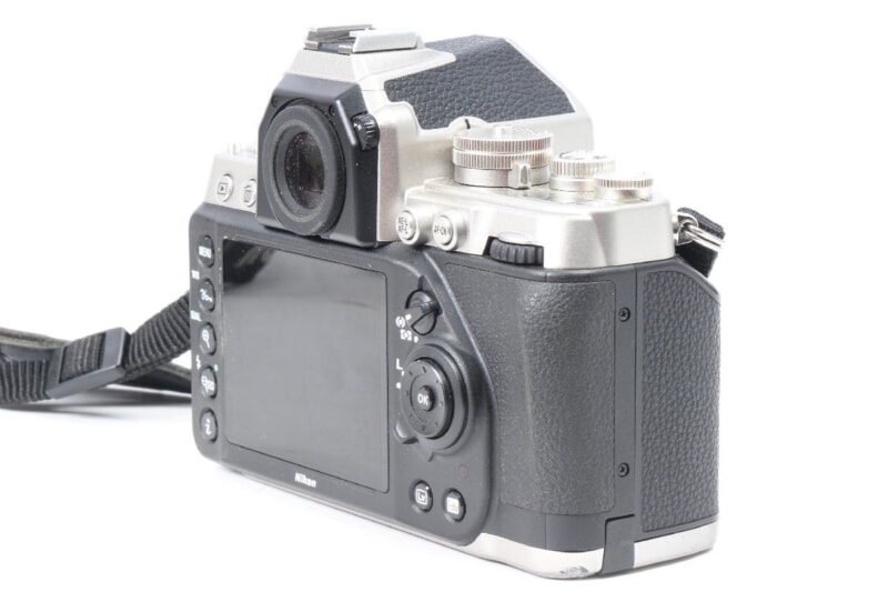 Nikon  DF ボディ シルバー デジタル一眼レフカメラ 元箱付き ニコンの画像1
