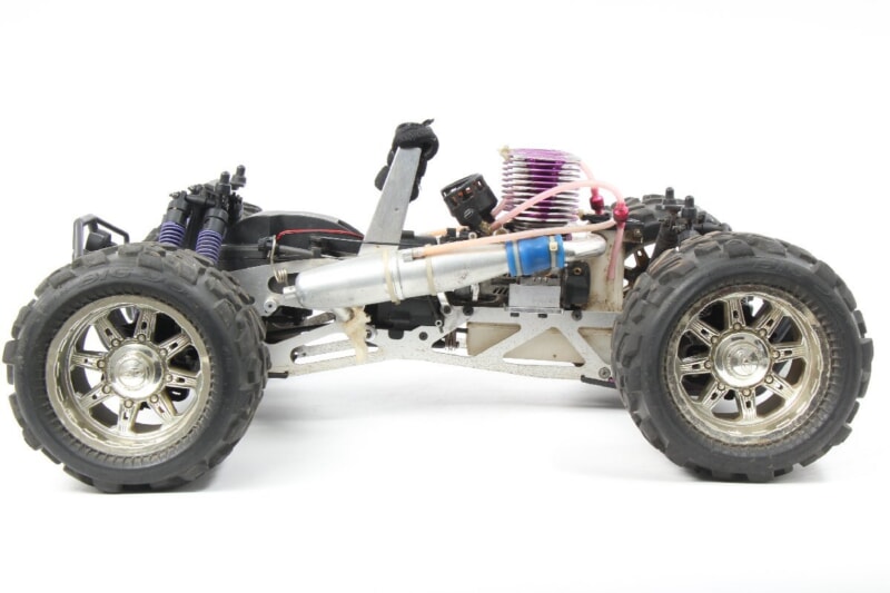 HPI  1/8 モンスタートラック RC/ラジコン シャーシの画像1