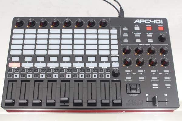 AKAI professional（アカイ） APC40 MKⅡMIDIコントローラーの画像1
