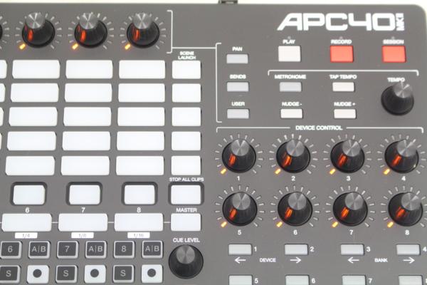 AKAI professional（アカイ） APC40 MKⅡMIDIコントローラーの画像1