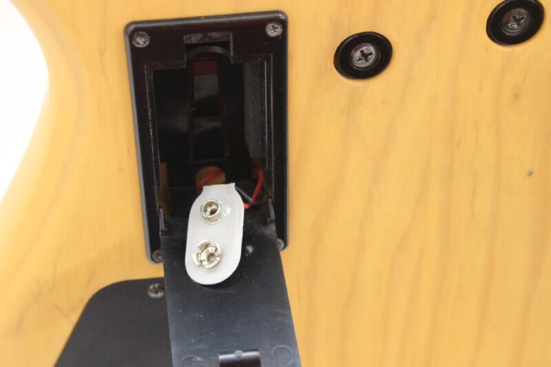 FERNANDES（フェルナンデス）5弦エレキベース Basstecピックアップの画像1