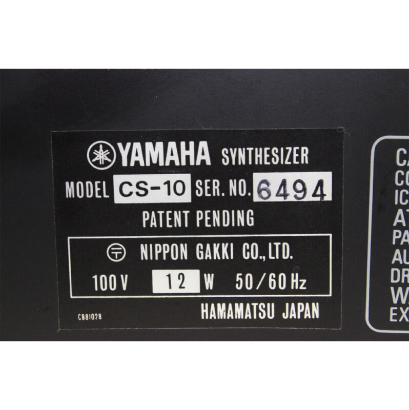 YAMAHA（ヤマハ）シンセサイザー CS-10 ハードケース付の画像1