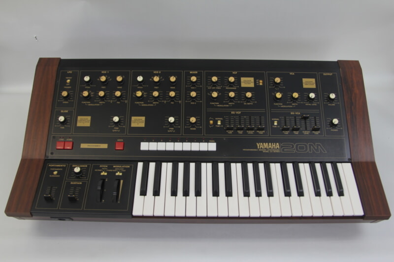 YAMAHA （ヤマハ）　シンセサイザーCSシリーズ　CS20M　37鍵の画像1