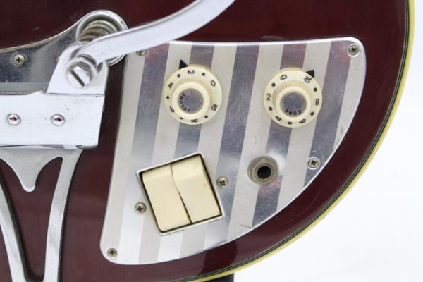 TEISCO（テスコ）　EP-2L 薄型フルアコ構造の画像1