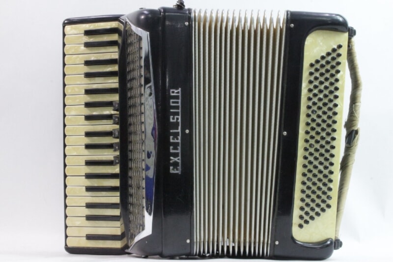 EXCELSIOR（エキセルシャー） アコーディオン 303 37鍵盤の画像1