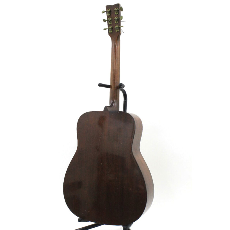 YAMAHA（ヤマハ）アコースティックギター FG-180（赤ラベル）の画像1