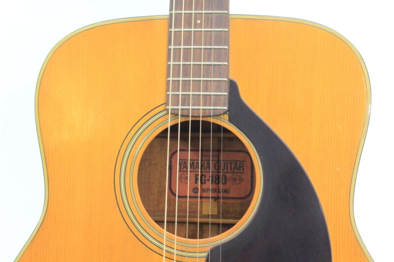 YAMAHA（ヤマハ）FG-180（赤ラベル）ヴィンテージアコースティックギターの画像1
