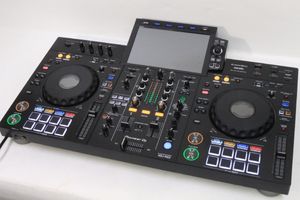 Pioneer DJ ◎ [XDJ-RX3] オールインワンDJシステム プロフェッショナルDJヘッドフォン(HDJ-CX)付き USBDJコントローラーの買取り品の画像
