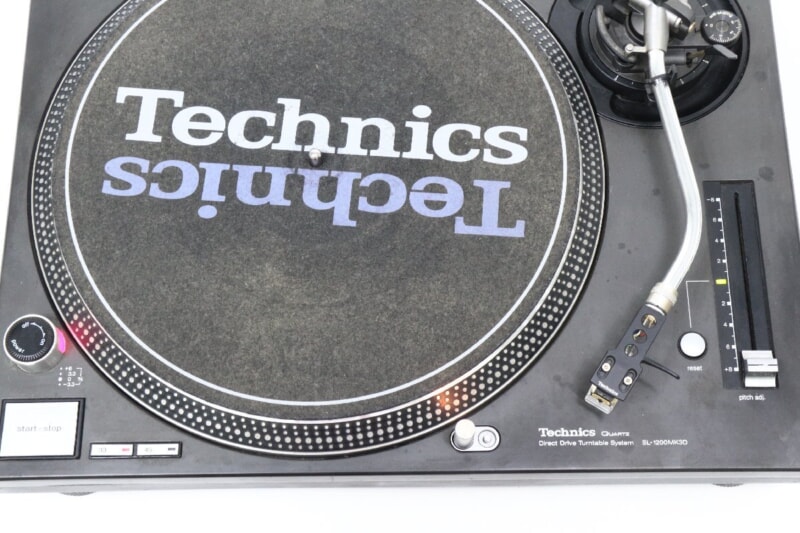 Technics  [SL-1200MK3D] ターンテーブル テクニクスの画像1