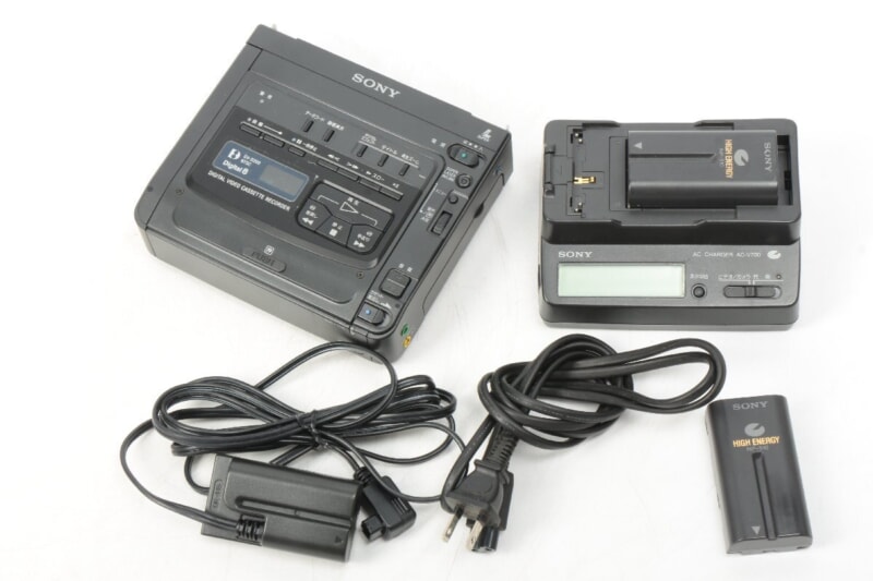 SONY  [GV-D200] 8ミリ デジタルビデオカセットレコーダーの画像1
