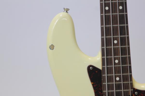 Fender JAPAN（フェンダージャパン）ジャズベース ホワイトの画像1