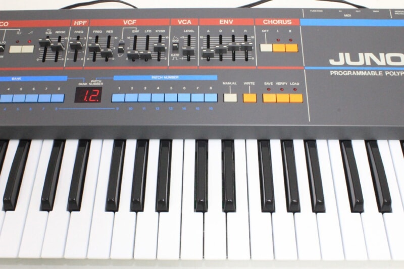 Roland（ローランド）JUNO-106 ポリフォニックシンセサイザー ソフトケース付の画像1