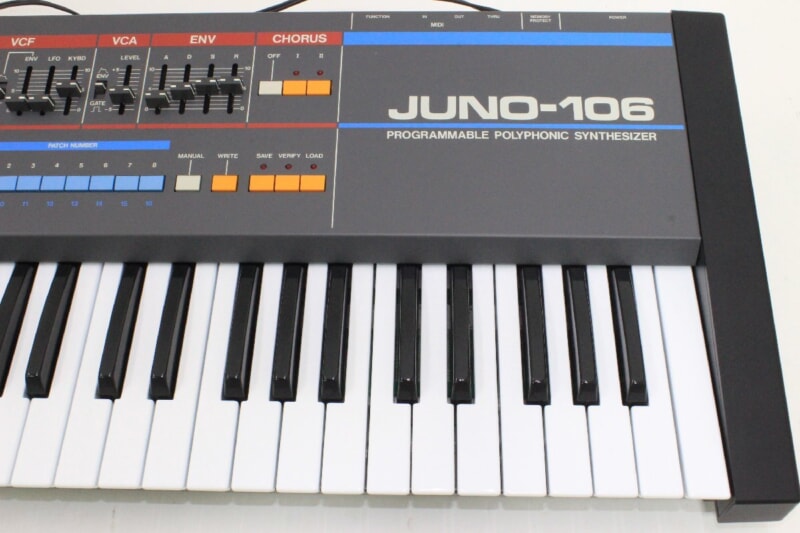 Roland（ローランド）JUNO-106 ポリフォニックシンセサイザー ソフトケース付の画像1