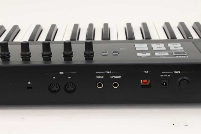 Native Instruments（ネイティブ・インストゥルメンツ）MIDIキーボード KOMPLETE KONTROL S61の画像1