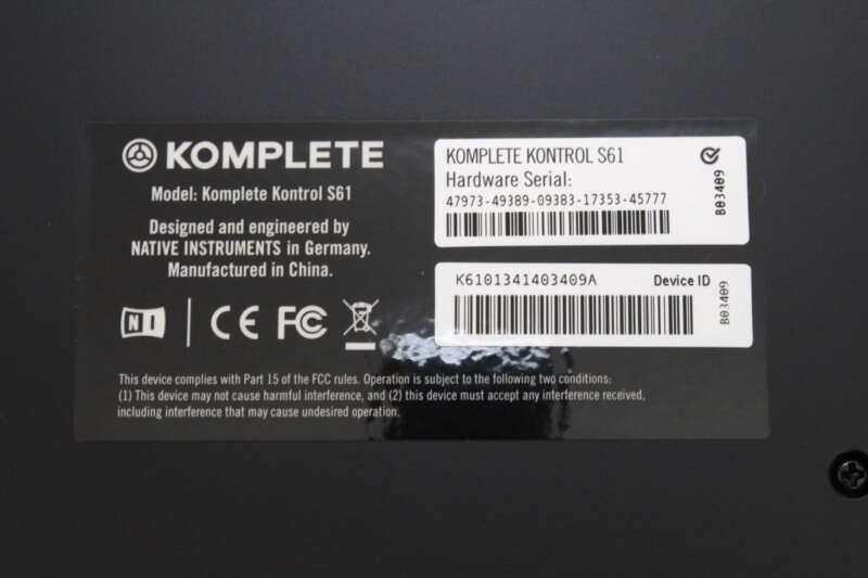 Native Instruments（ネイティブ・インストゥルメンツ）MIDIキーボード KOMPLETE KONTROL S61の画像1