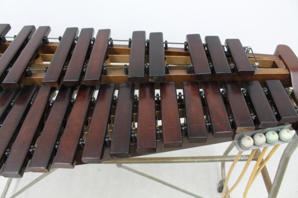 KOSTH（コッス楽器）立奏木琴 37鍵の画像1