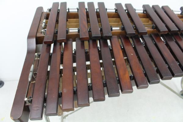 KOSTH（コッス楽器）立奏木琴 37鍵の画像1