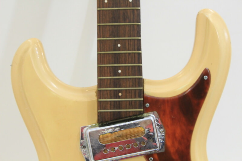 GUYATONE（グヤトーン）エレキギター LG-50Tの画像1
