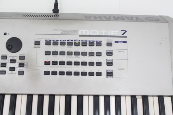 YAMAHA （ヤマハ） MOTIF7 シンセサイザー 76鍵盤の画像1
