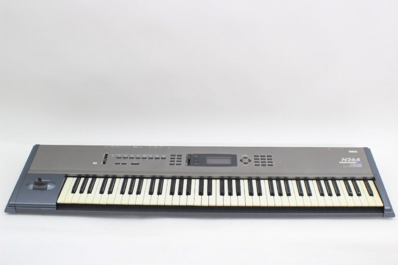 KORG（コルグ）N264 マルチティンバー・シンセサイザー 76鍵盤の画像1
