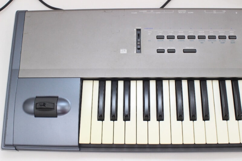 KORG（コルグ）N264 マルチティンバー・シンセサイザー 76鍵盤の画像1