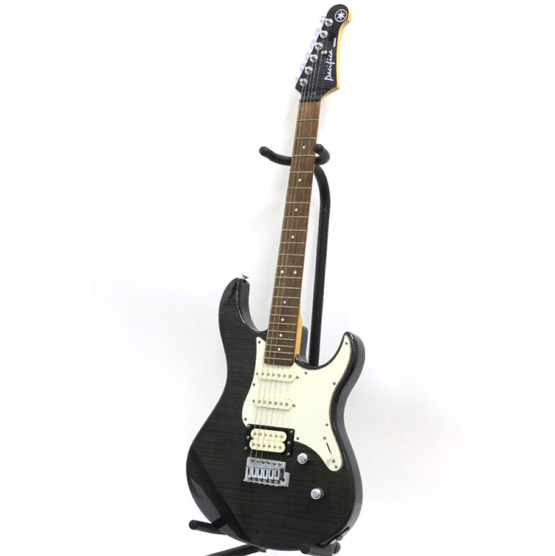 YAMAHA（ヤマハ）PACIFICA（パシフィカ）PAC212VFMの画像1