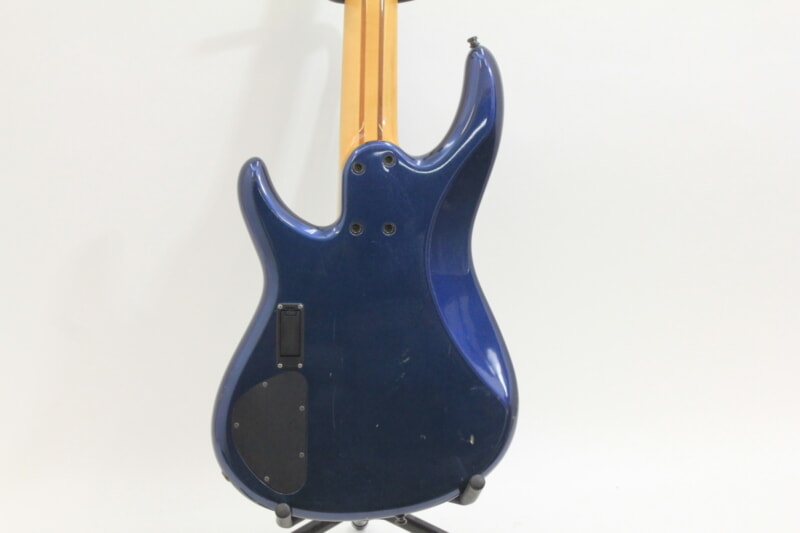 MOON （ムーン）　CUSTOM GUITARS for PROFESSIONAL 5弦エレキベースの画像1