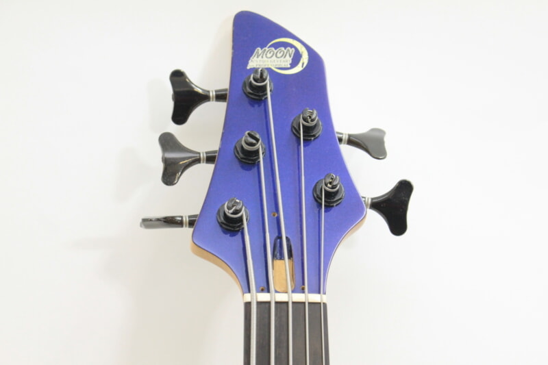 MOON （ムーン）　CUSTOM GUITARS for PROFESSIONAL 5弦エレキベースの画像1
