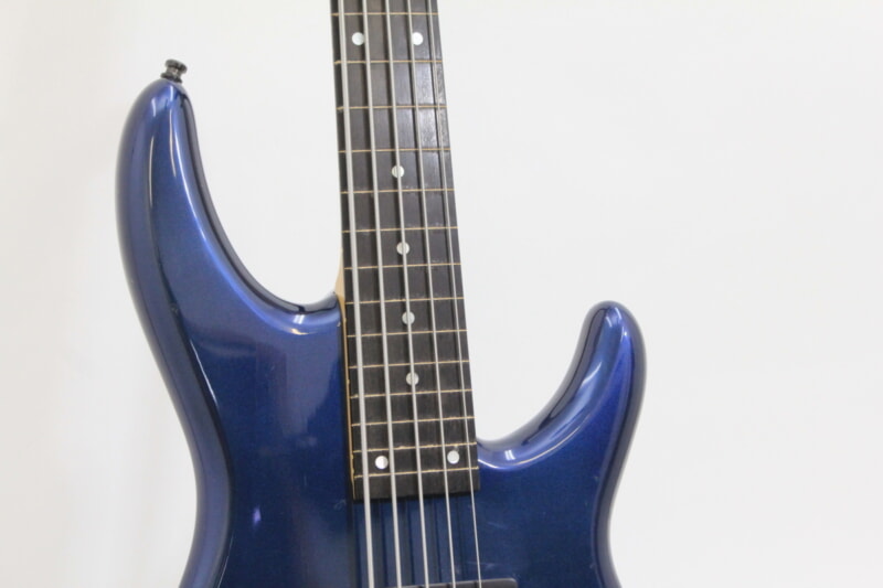 MOON （ムーン）　CUSTOM GUITARS for PROFESSIONAL 5弦エレキベースの画像1