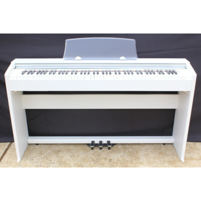 CASIO/カシオ Privia 88鍵盤 スタンド・ペダル一体型 電子ピアノ PX-770WE 2018年製の買取り品の画像