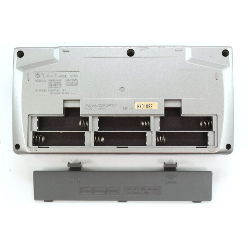 YAMAHA（ヤマハ）モバイルシーケンサー リズムマシン QY100の画像1