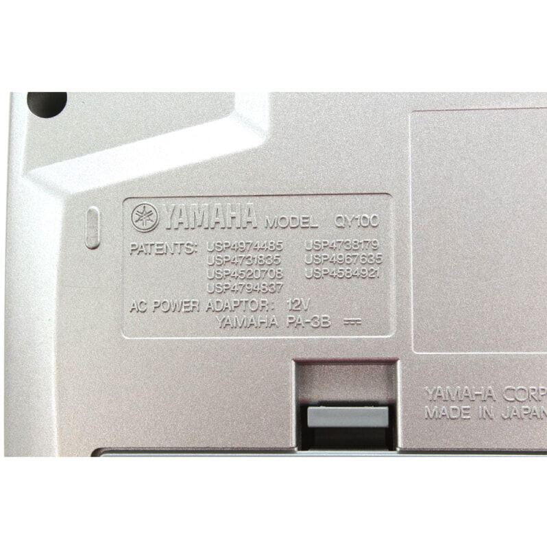 YAMAHA（ヤマハ）モバイルシーケンサー リズムマシン QY100の画像1