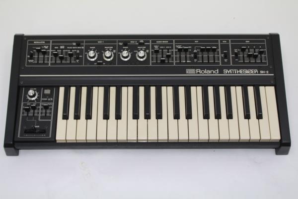 Roland（ローランド）　シンセサイザー　SH-2　37鍵盤の画像1