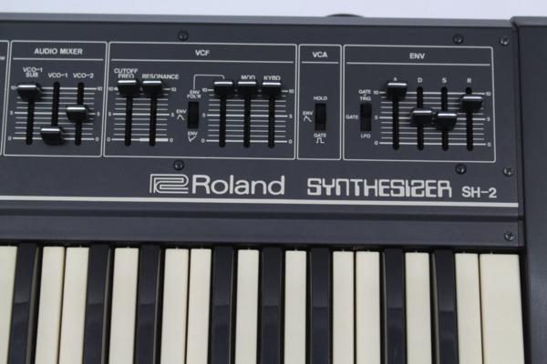 Roland（ローランド）　シンセサイザー　SH-2　37鍵盤の画像1