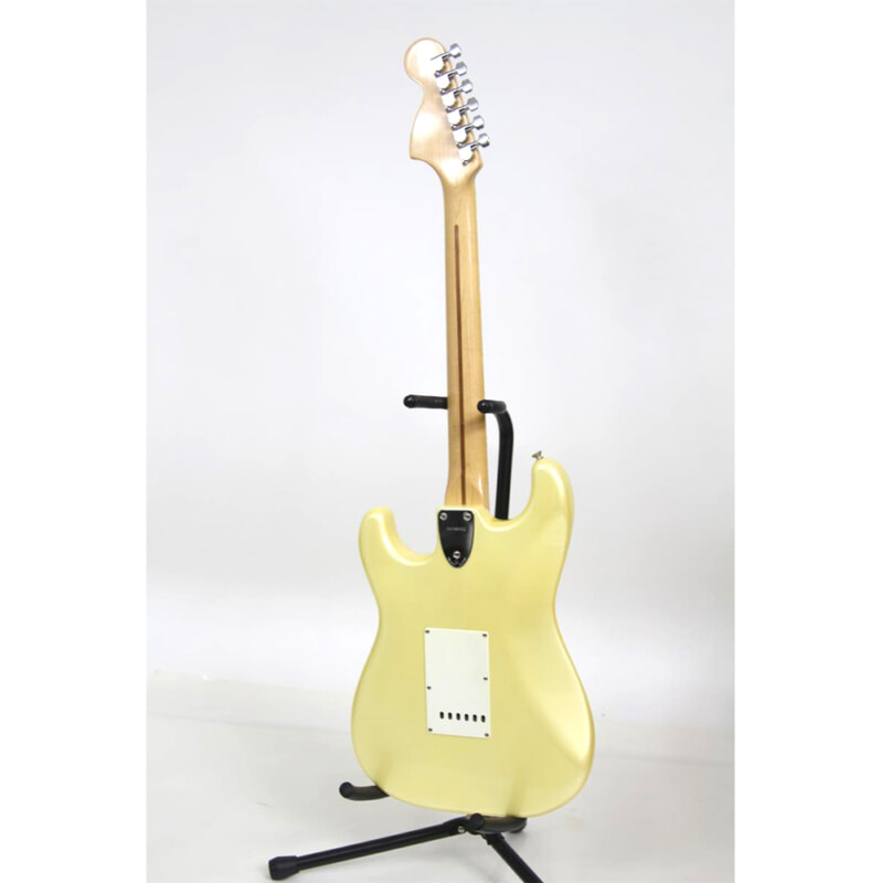 SQUIER by FenderJapan（スクワイヤ ー） ストラトキャスターの画像1