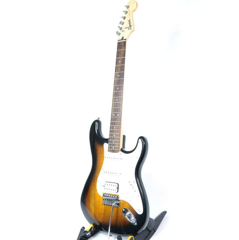 Squier by Fender（スクワイヤー）ストラトキャスタータイプ エレキギターの画像1