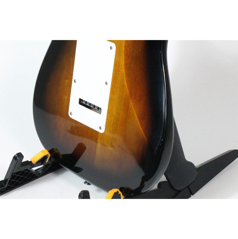 Squier by Fender（スクワイヤー）ストラトキャスタータイプ エレキギターの画像1