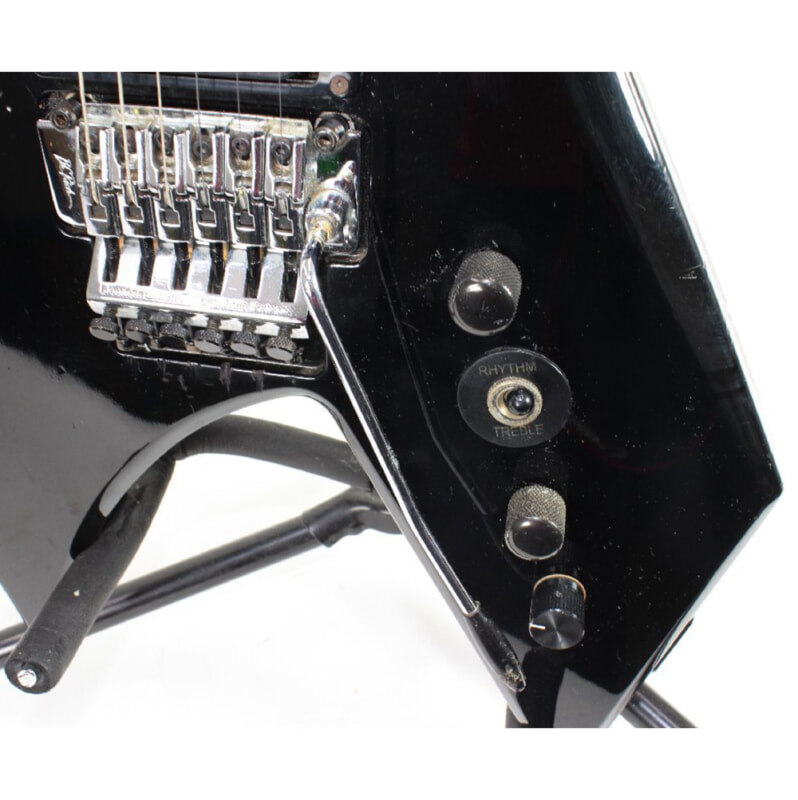 B.C.Rich（B.C.リッチ）WARLOCK（ワーロック）エレキギターの画像1