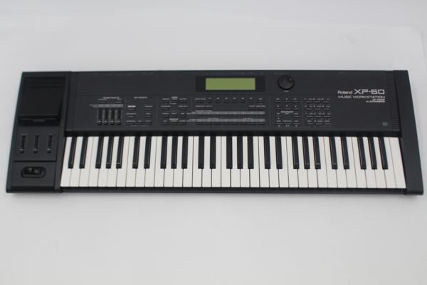 Roland （ローランド）　XP-60 シンセサイザー 61鍵盤の画像1