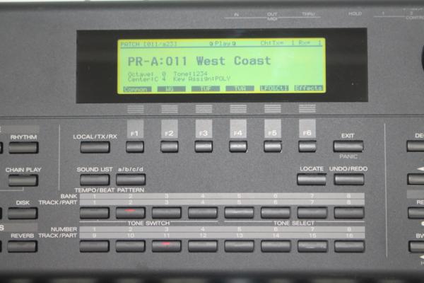 Roland （ローランド）　XP-60 シンセサイザー 61鍵盤の画像1