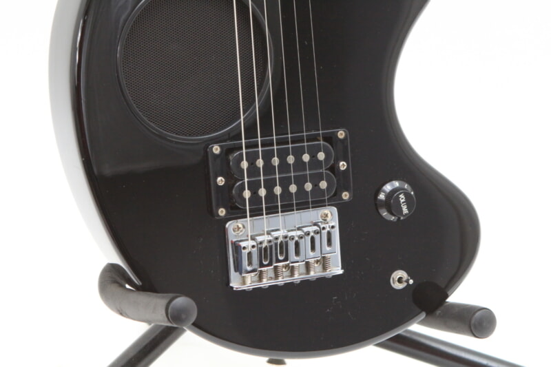 FERNANDES（フェルナンデス）ZO-3（ぞうさん）アンプ内蔵ミニギター ブラックの画像1