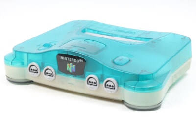 Nintendo64本体 クリアブルー AVケーブル・ACアダプター付きの買取り品の画像